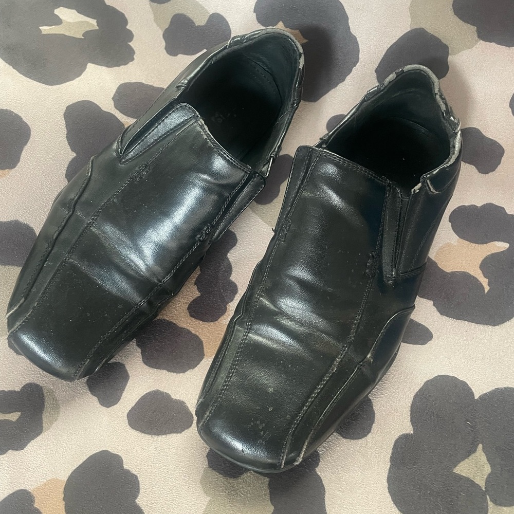 Black Leather Slip-On Loafers with Square Toe Design